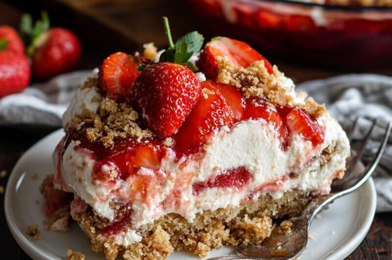 Strawberry Cheesecake Dump Cake